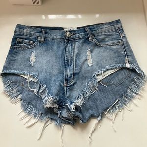 One Teaspoon Rollers jean shorts - Excellent shape - size 28 - low waist